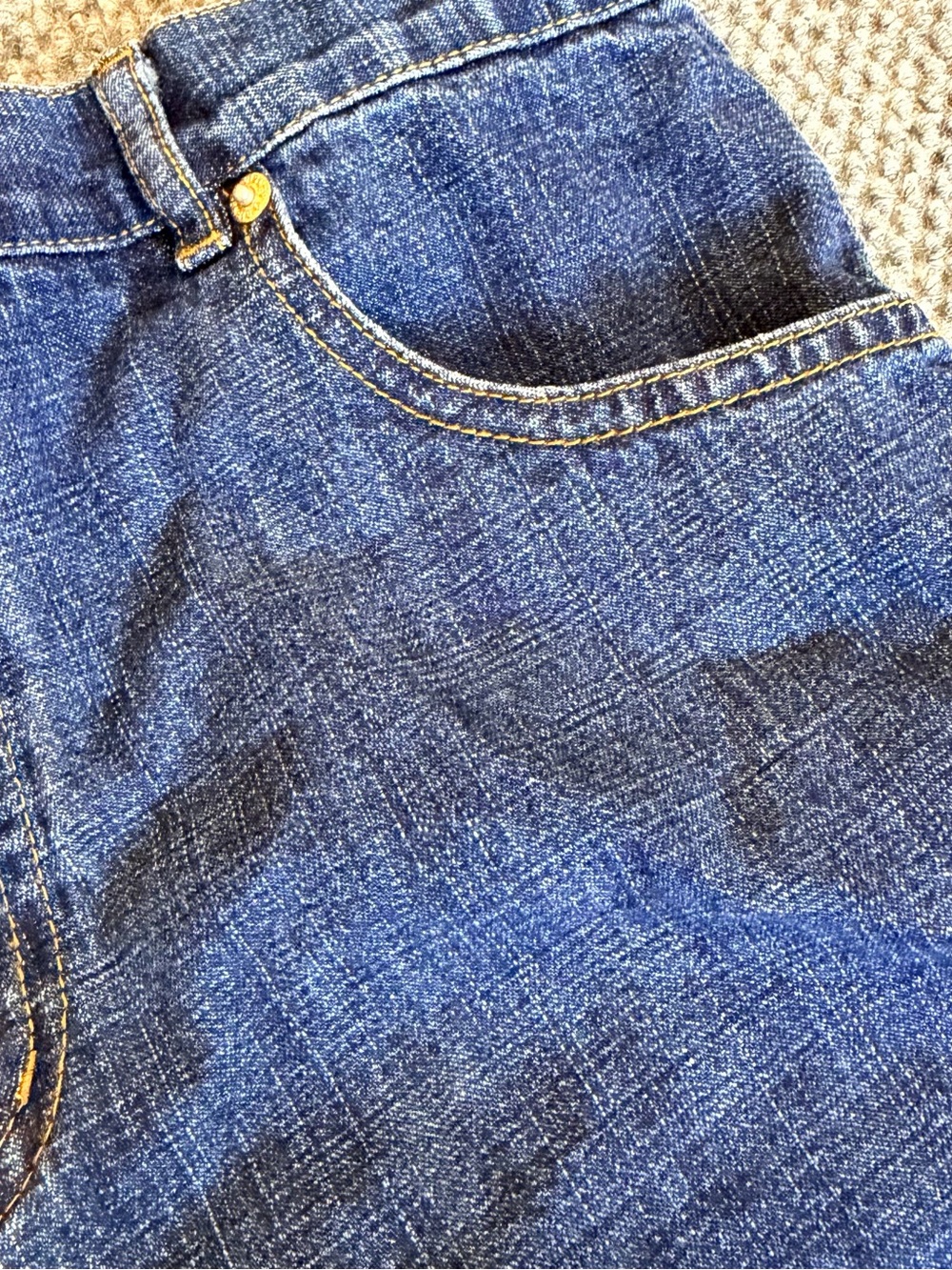 Walt Disney World Women’s High Rise Denim Jean Shorts Size 8 Dark Wash Mickey - Picture 5 of 12